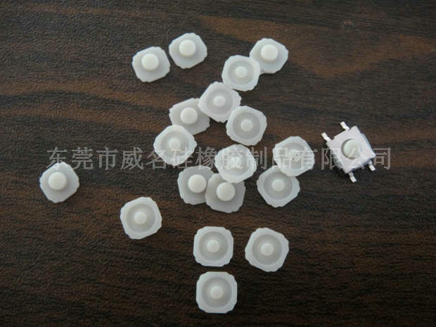 有腳單點硅膠按鍵，觸感非常